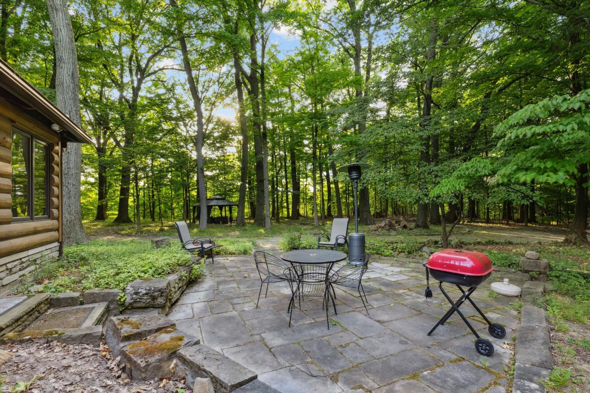 Log Cabin - Natures Oasis - Fire Pit & Gazebo Cleveland Exterior foto
